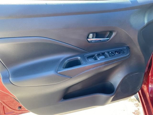 Used 2025 Nissan Versa SV FWD image 13