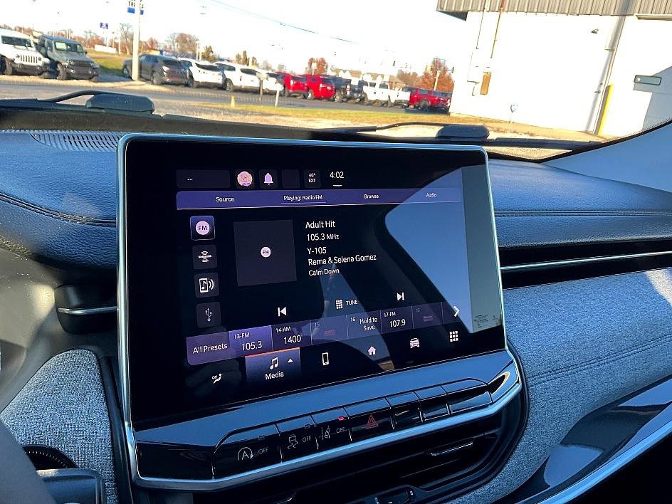 Used 2022 Jeep Compass Latitude image 18