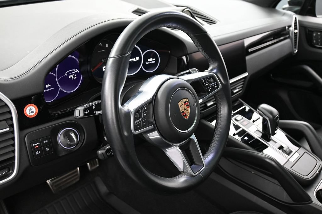 Certified 2023 Porsche Cayenne S Platinum AWD/4WD image 17