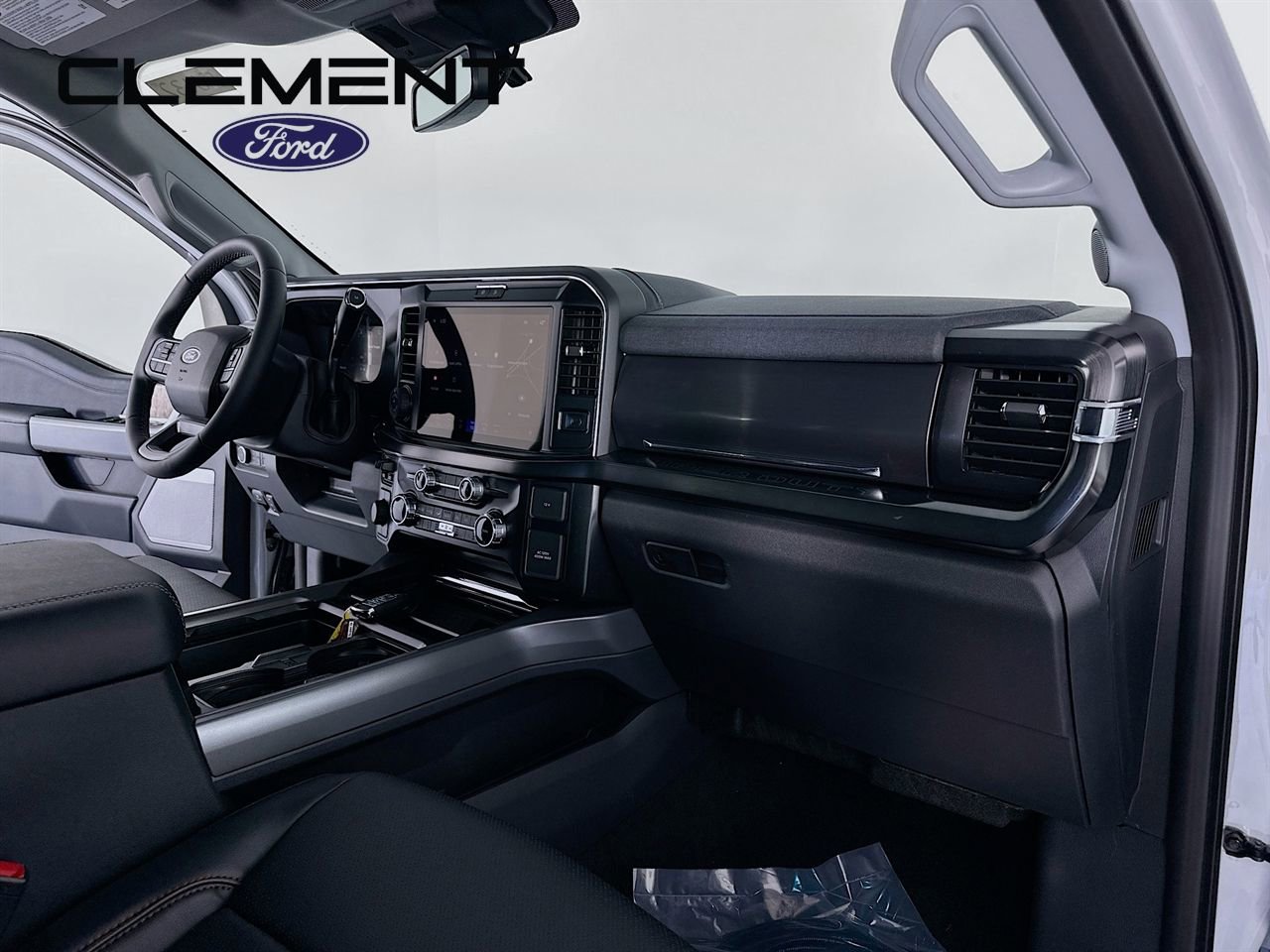 New 2026 Ford F350 Lariat w/ Black Appearance Package image 33