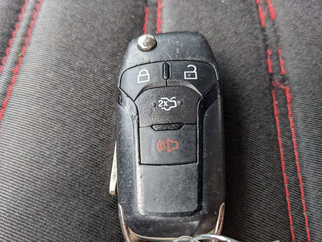 Used 2015 Ford Fusion SE w/ Equipment Group 201A FWD image 31