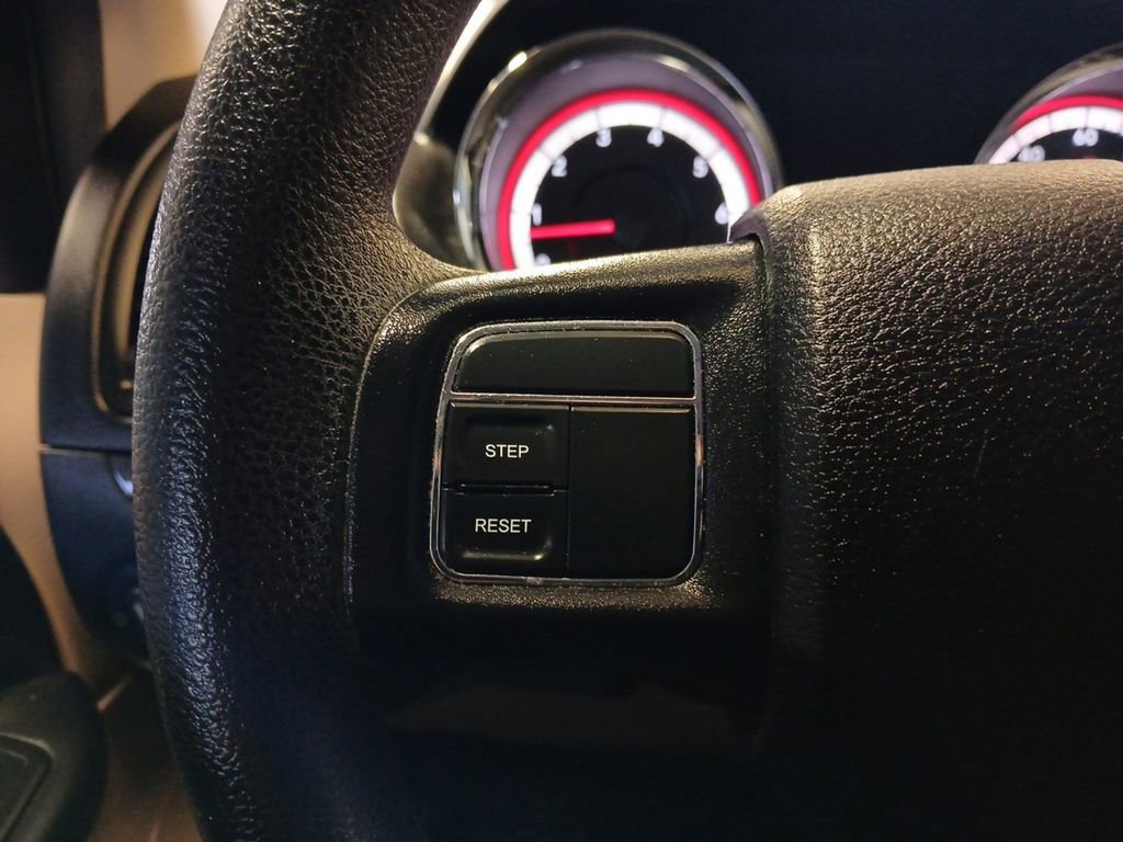 Used 2014 Dodge Grand Caravan American Value Package image 16