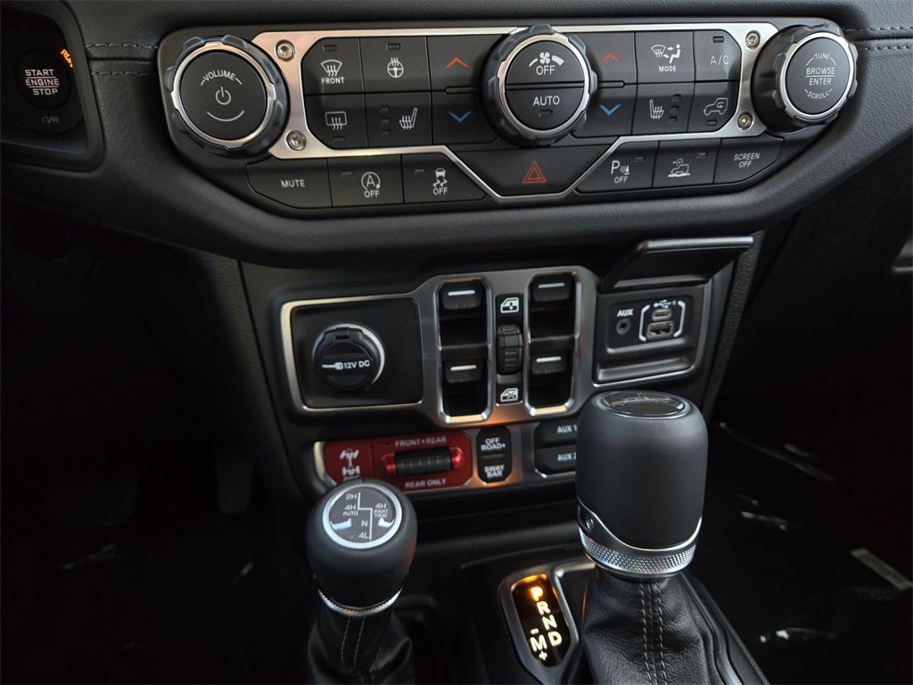 New 2025 Jeep Gladiator Rubicon image 18