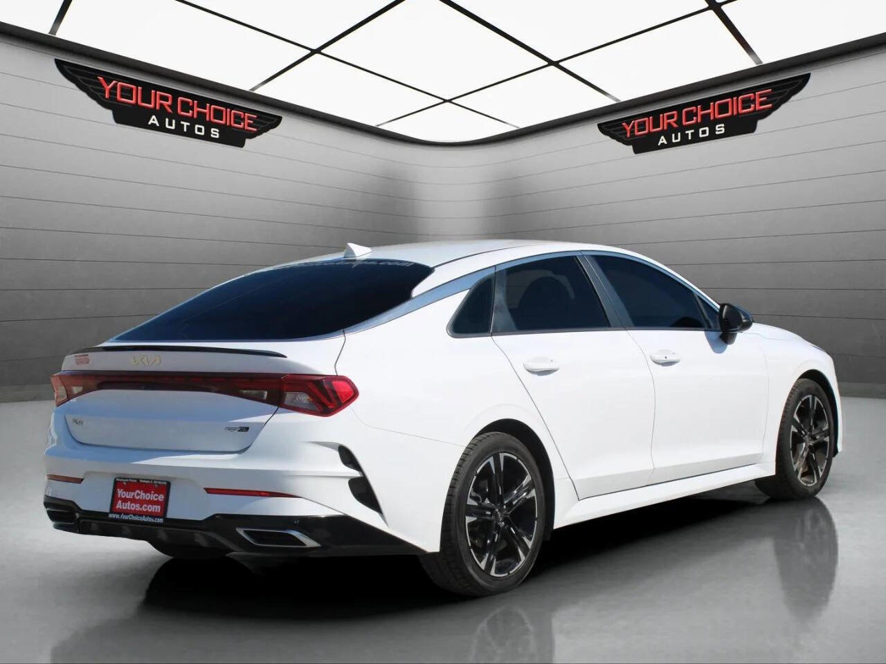 Used 2022 Kia K5 GT-Line AWD/4WD image 3