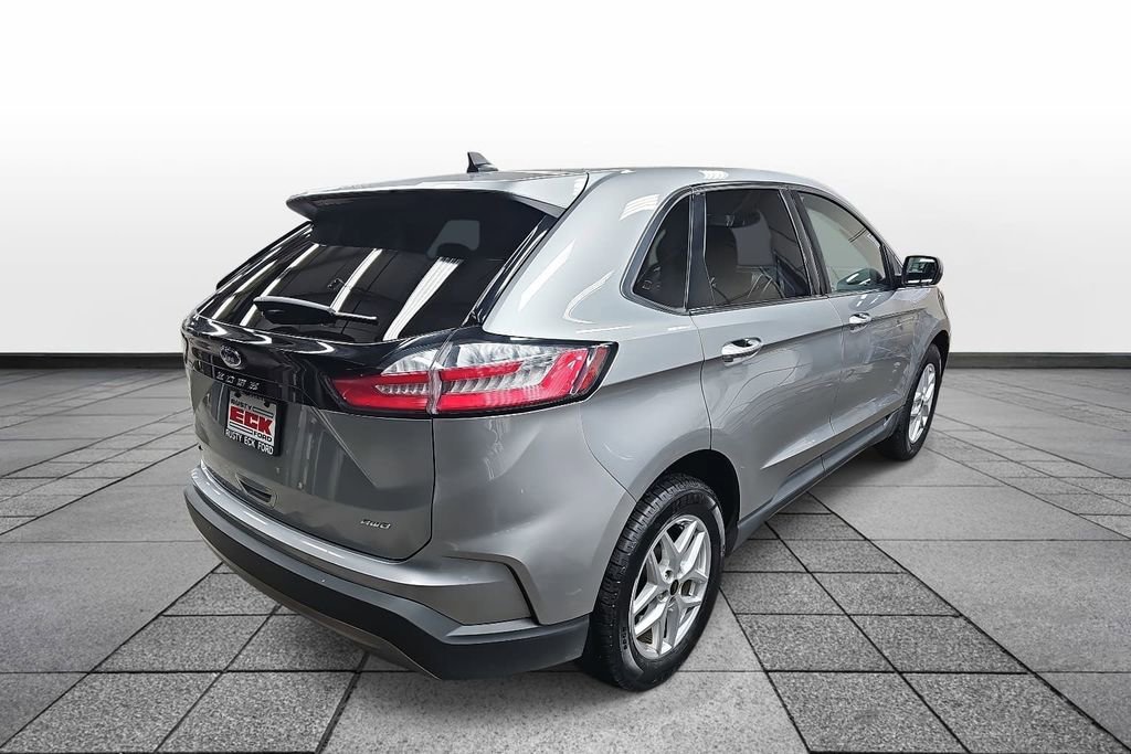 Used 2024 Ford Edge SEL image 5