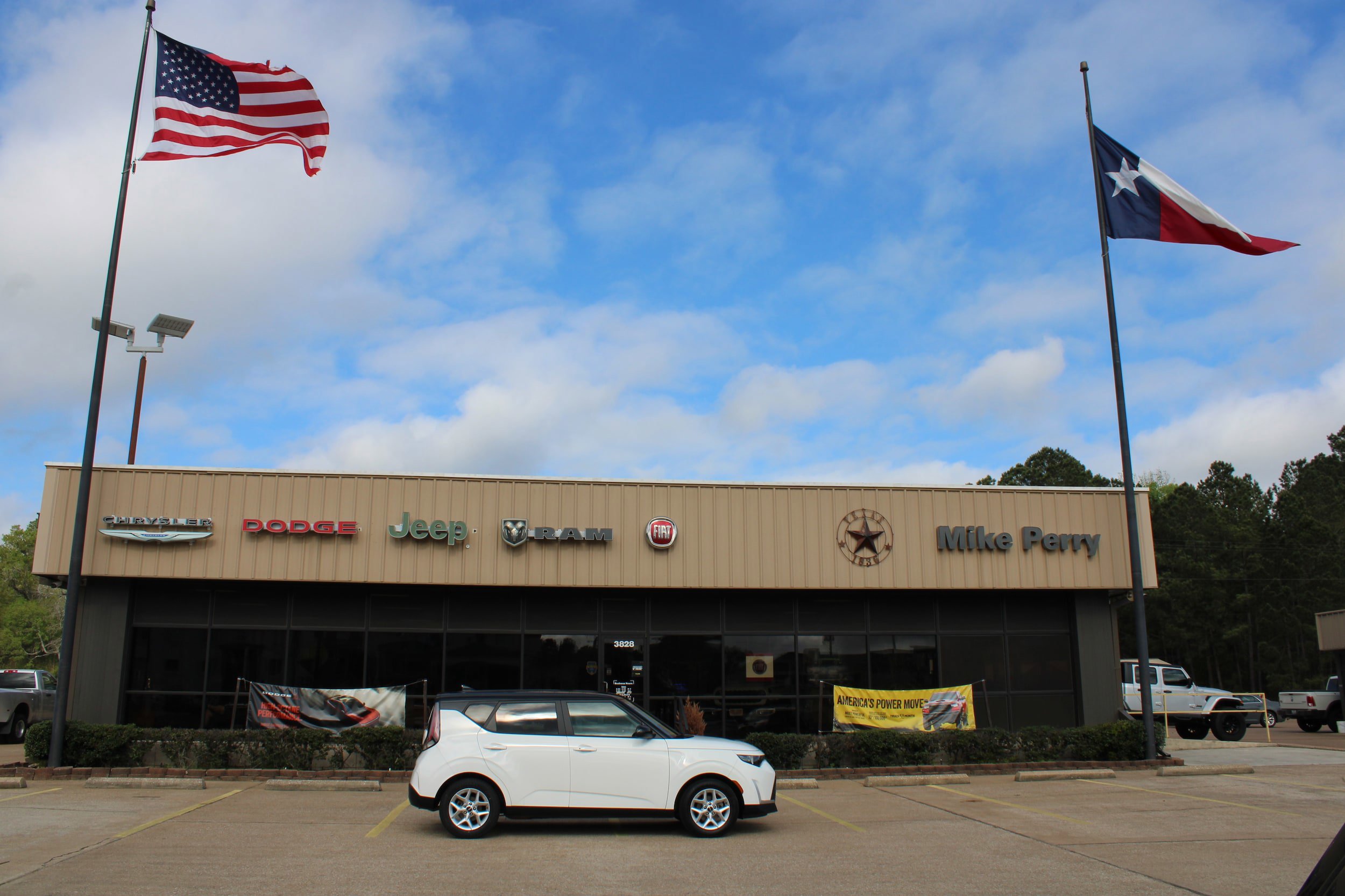 Used 2023 Kia Soul S FWD image 5