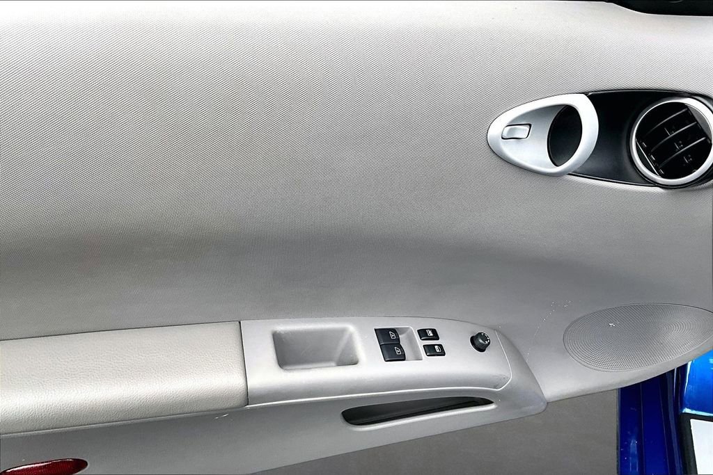 Used 2004 Nissan 350Z Touring RWD image 15