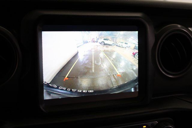 Used 2021 Jeep Wrangler Sport image 17