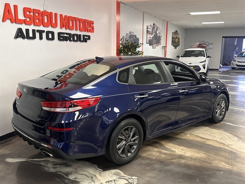 Used 2020 Kia Optima LX image 6