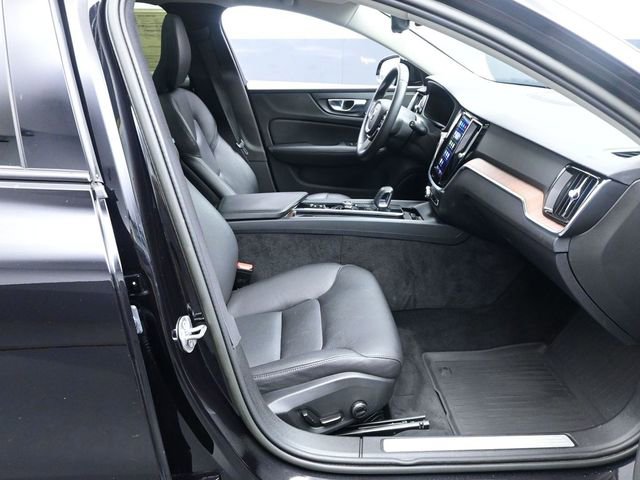 Used 2023 Volvo V60 B5 Cross Country Plus w/ Climate Package AWD/4WD image 26