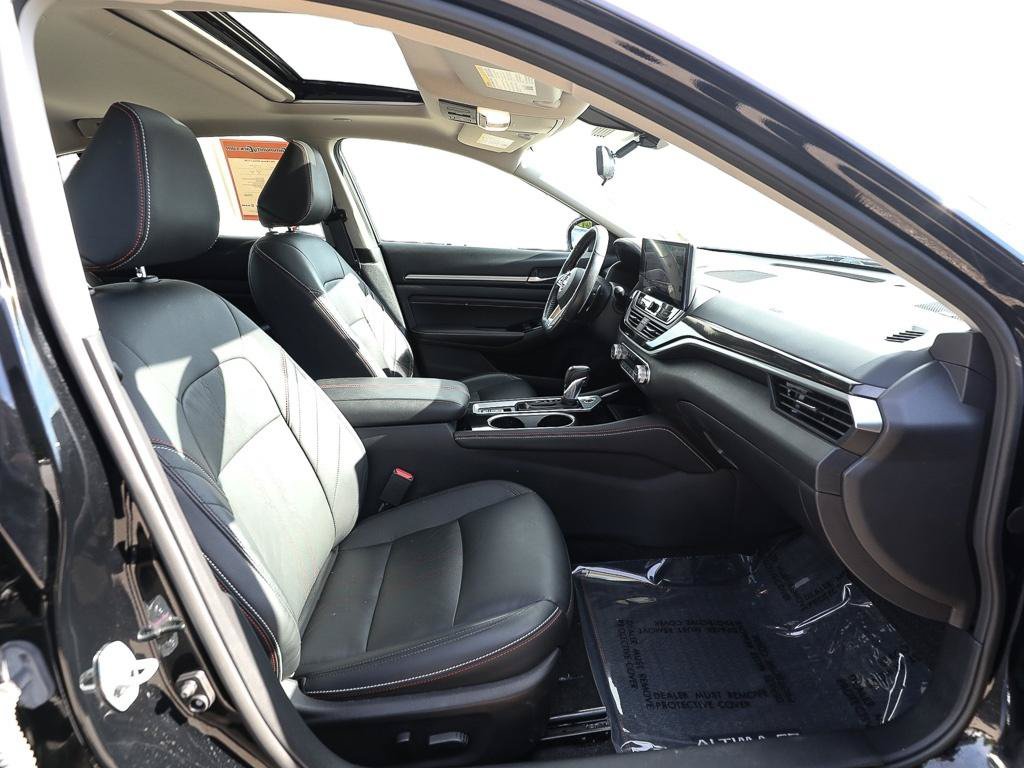 Used 2023 Nissan Altima 2.0 SR FWD image 21