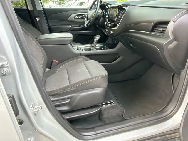 Used 2021 Chevrolet Traverse LT FWD image 13
