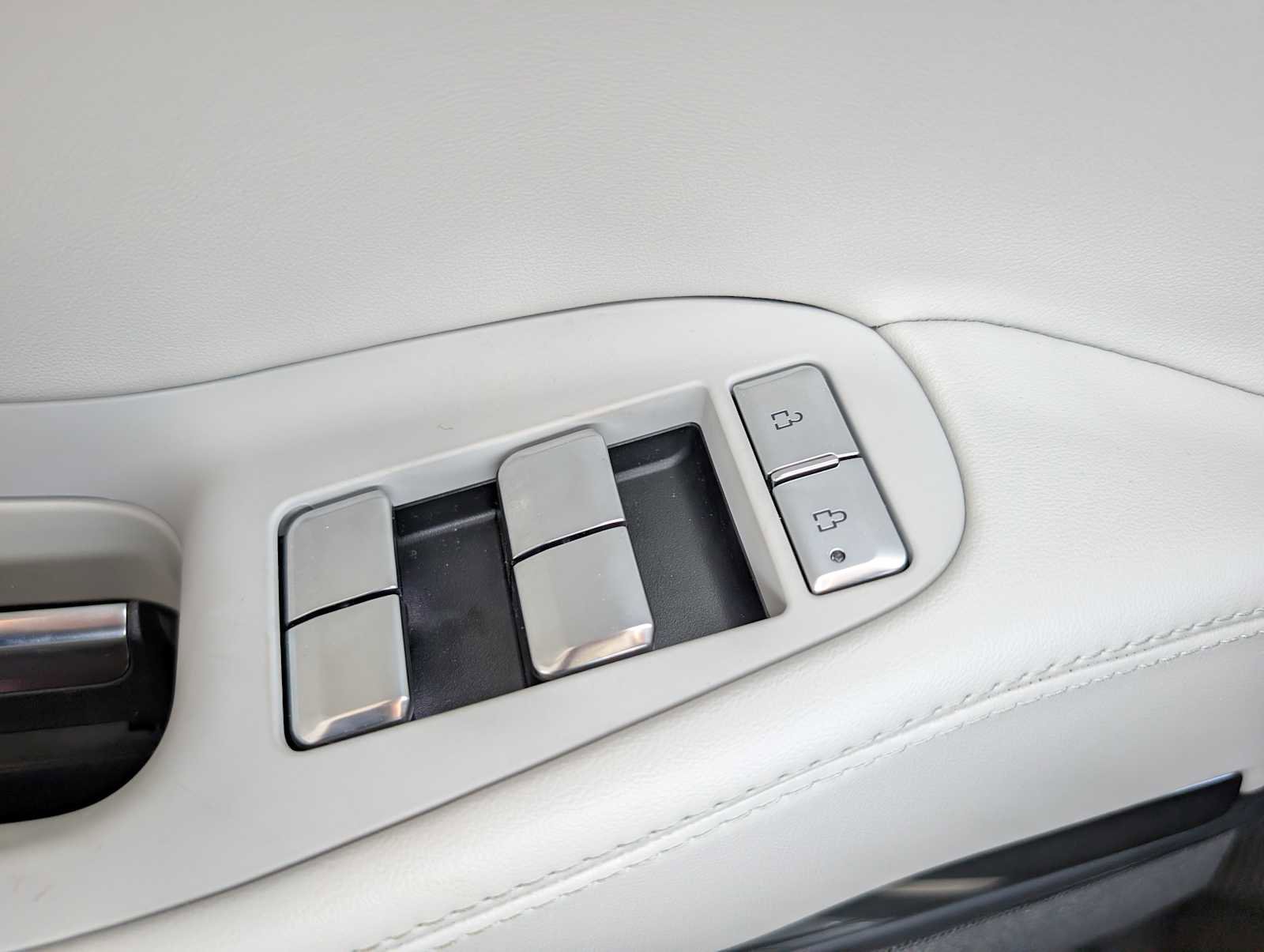 New 2026 Lincoln Navigator L Reserve w/ Jet Appearance Package image 32