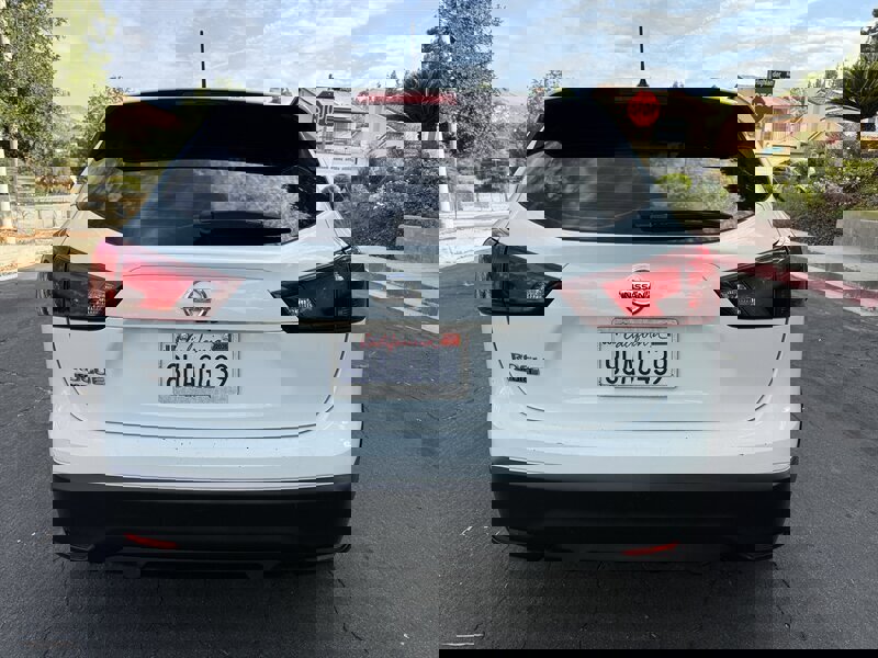 Used 2019 Nissan Rogue Sport S image 6