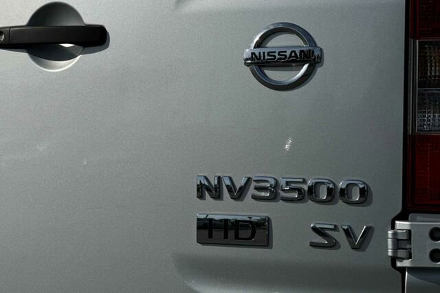 Used 2015 Nissan NV 3500 SV w/ Technology Package image 27