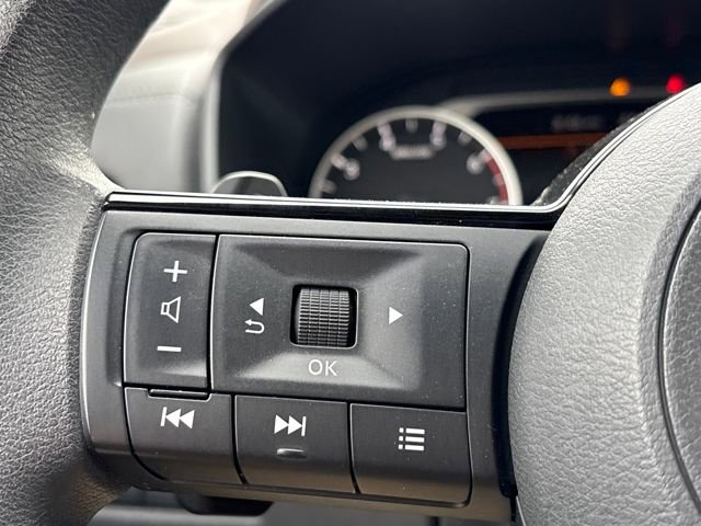 Certified 2023 Nissan Rogue SV AWD/4WD image 18