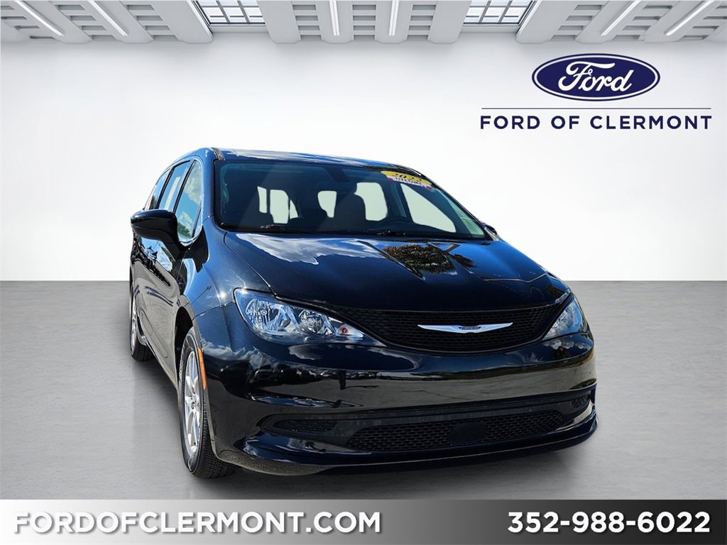 Used 2022 Chrysler Voyager LX