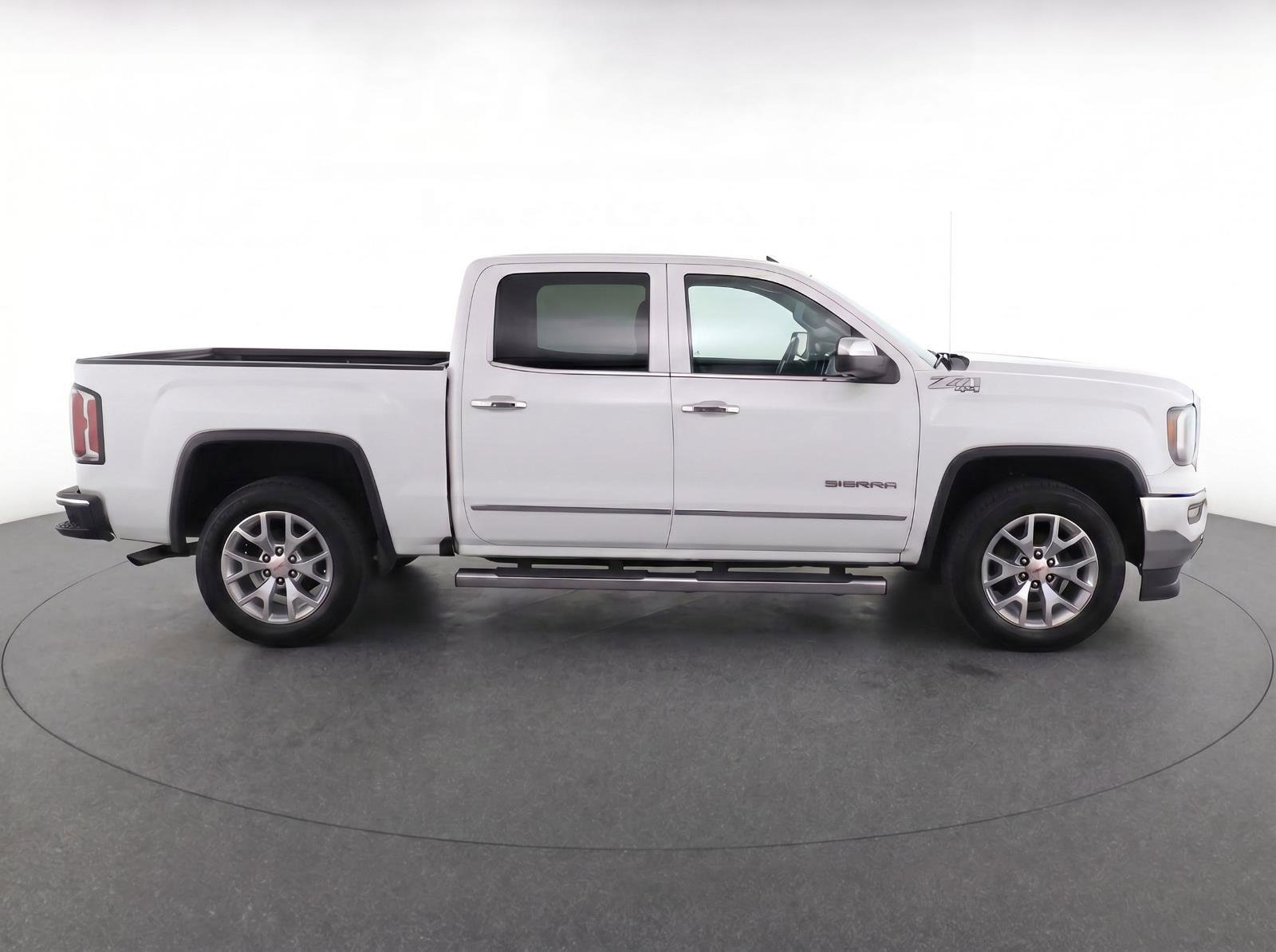 Used 2018 GMC Sierra 1500 SLT w/ SLT Premium Package AWD/4WD image 8