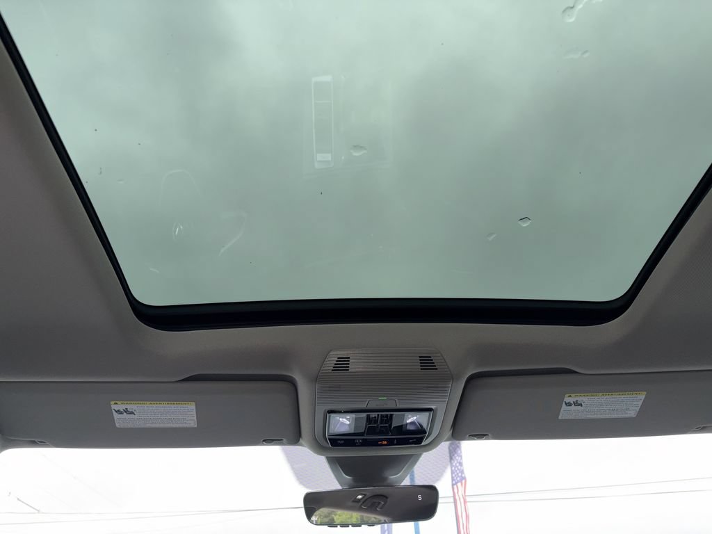 Certified 2026 Volkswagen Atlas SE FWD image 15