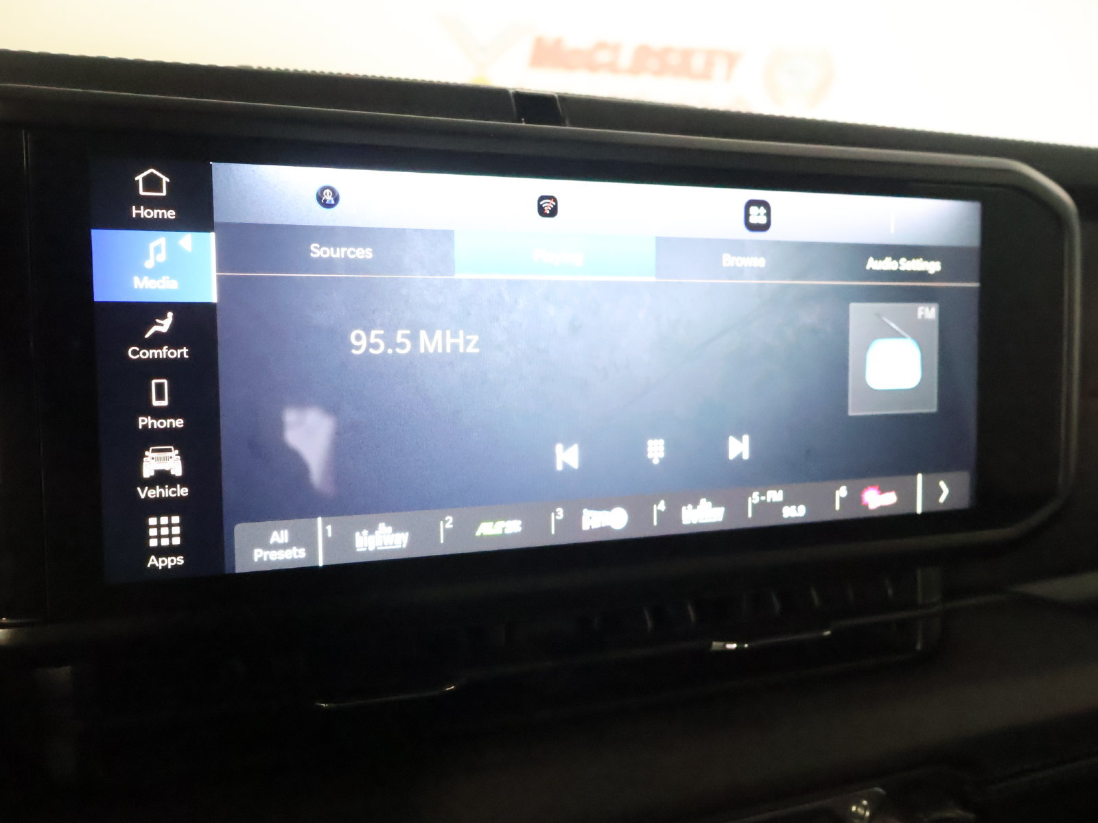 Used 2025 Jeep Wrangler Unlimited Rubicon AWD/4WD image 43