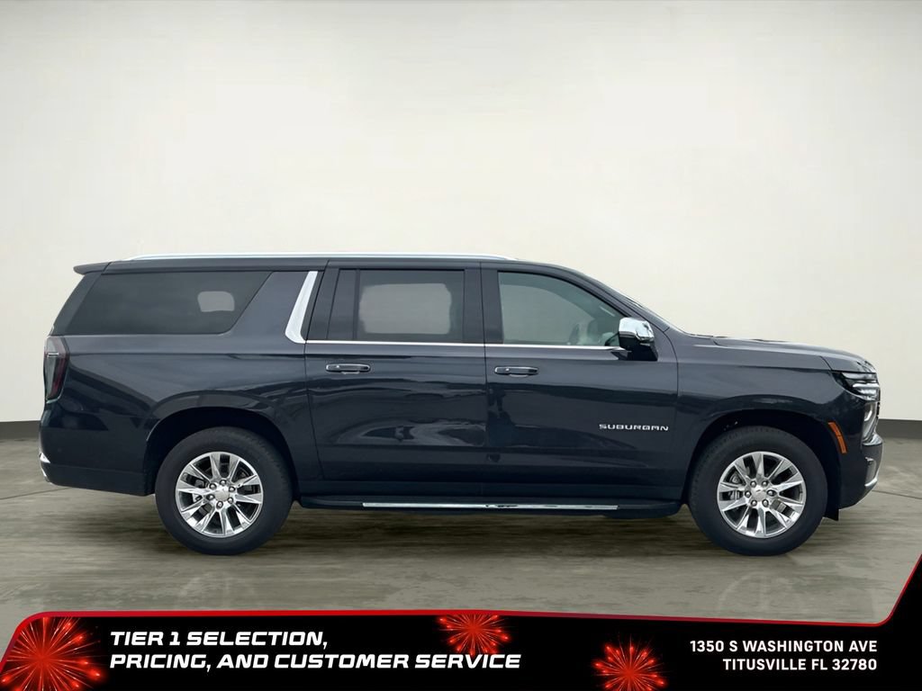 Used 2025 Chevrolet Suburban Premier RWD image 12