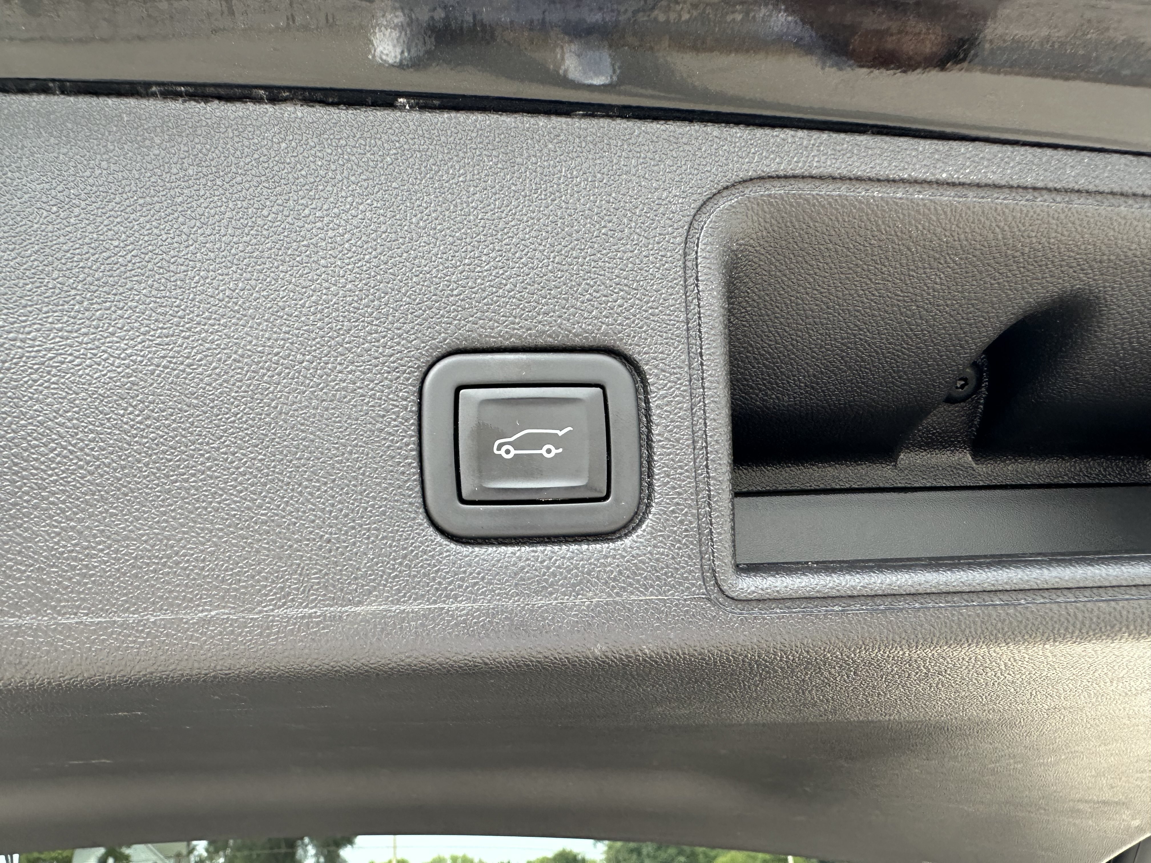 Certified 2024 GMC Terrain SLT AWD/4WD image 22