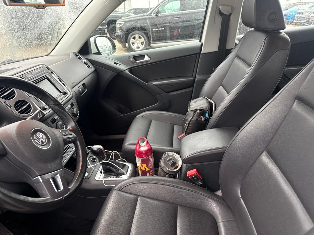 Used 2017 Volkswagen Tiguan S AWD/4WD image 12