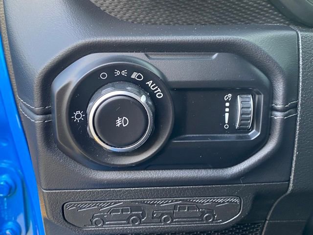 Used 2024 Jeep Wrangler Unlimited Rubicon w/ Safety Group AWD/4WD image 16