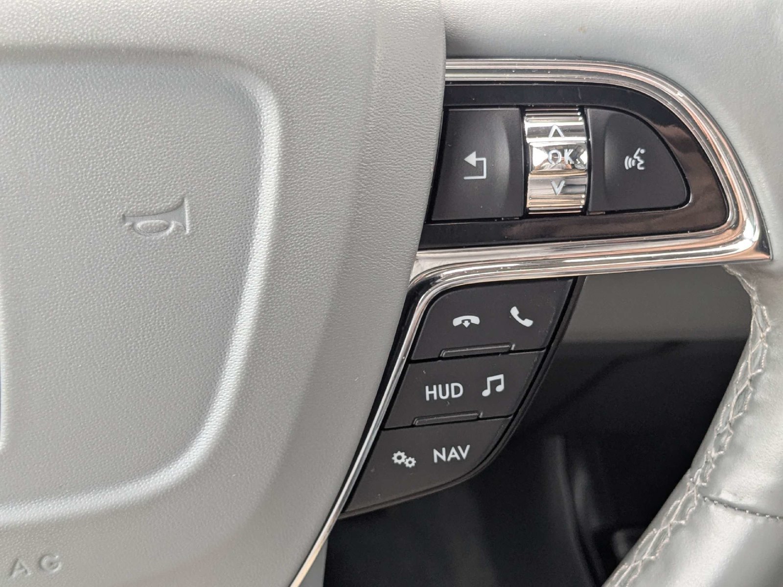 Used 2021 Lincoln Navigator L Reserve AWD/4WD image 30