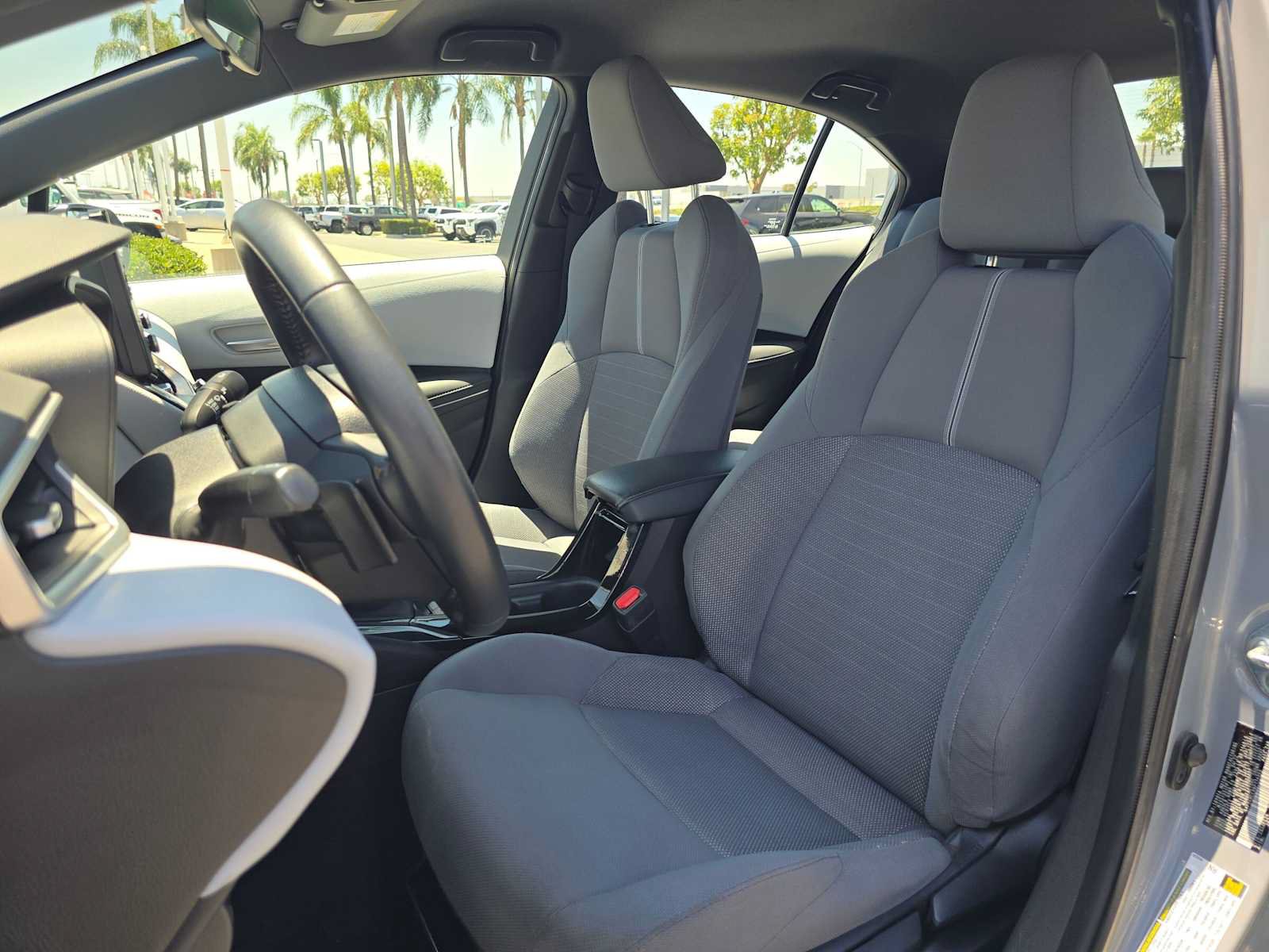 Used 2022 Toyota Corolla SE FWD image 23