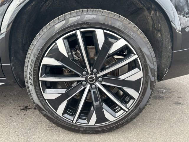 Certified 2025 Volvo XC90 B5 Plus image 9