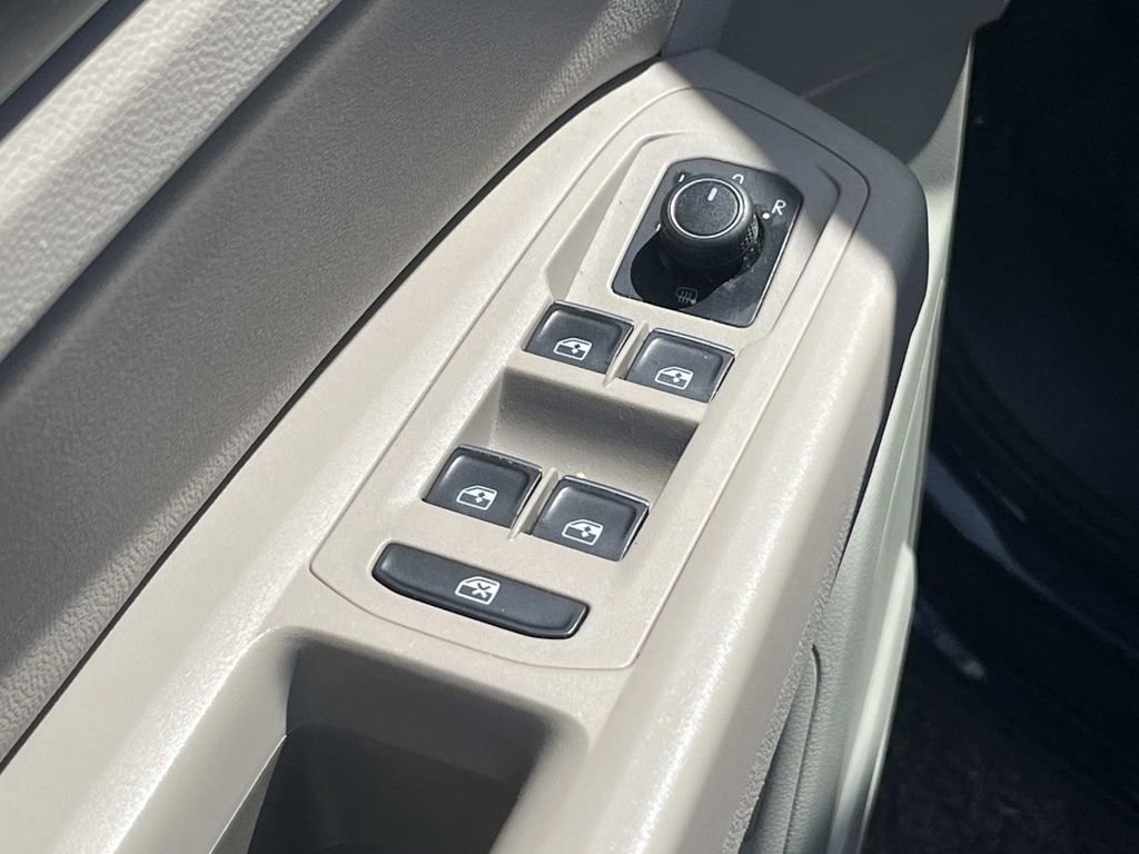 Used 2019 Volkswagen Atlas SE image 22