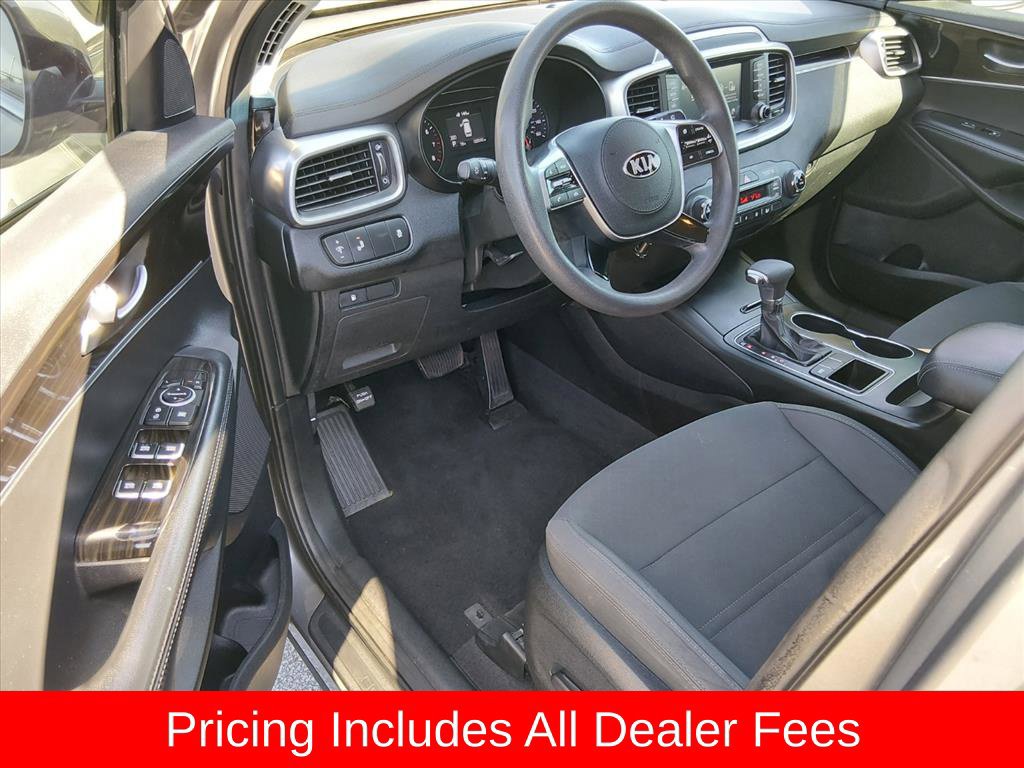 Used 2019 Kia Sorento FWD V6 image 9