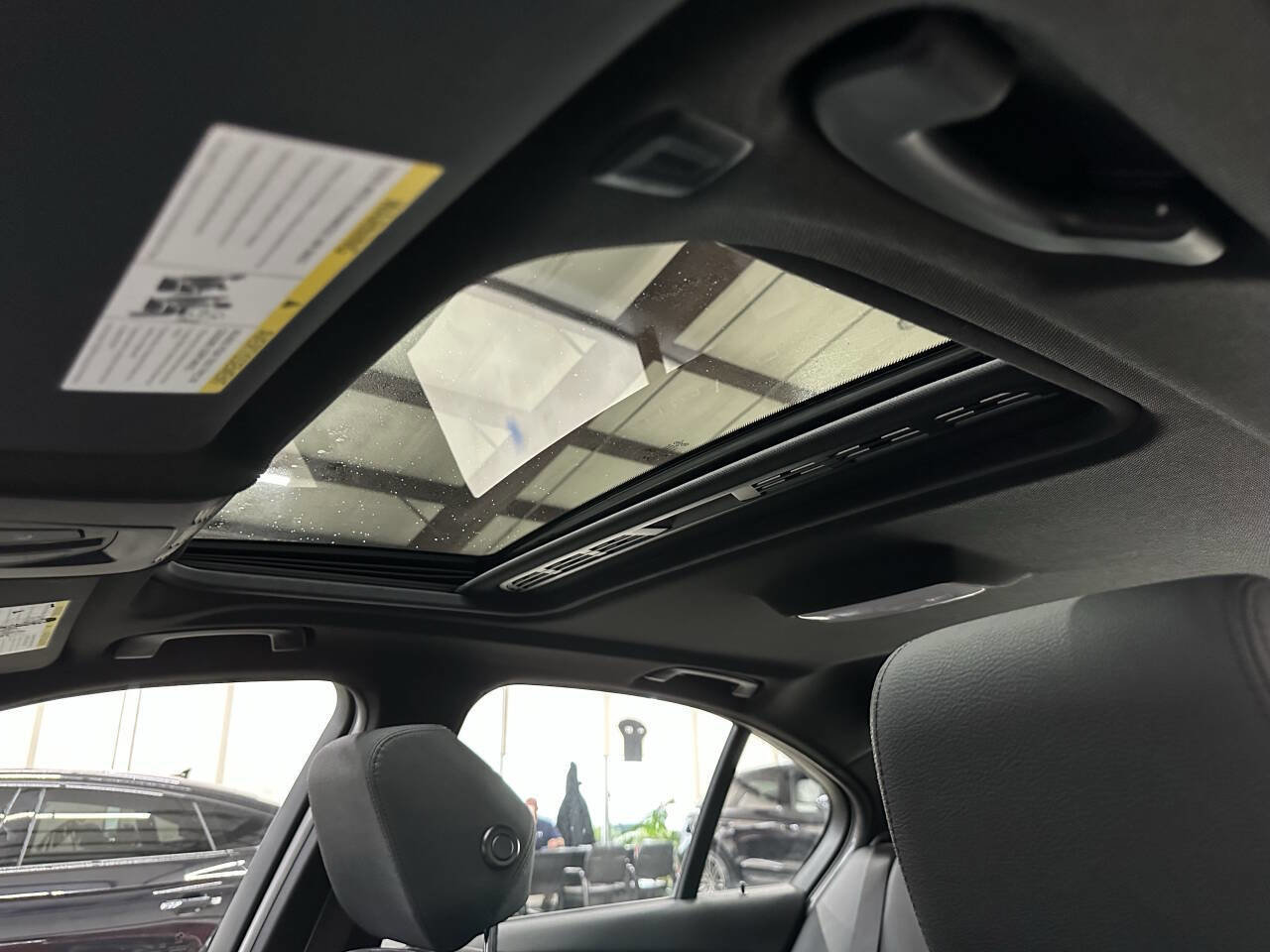 Used 2018 BMW 330i xDrive 330i xDrive AWD 4dr Sedan image 31