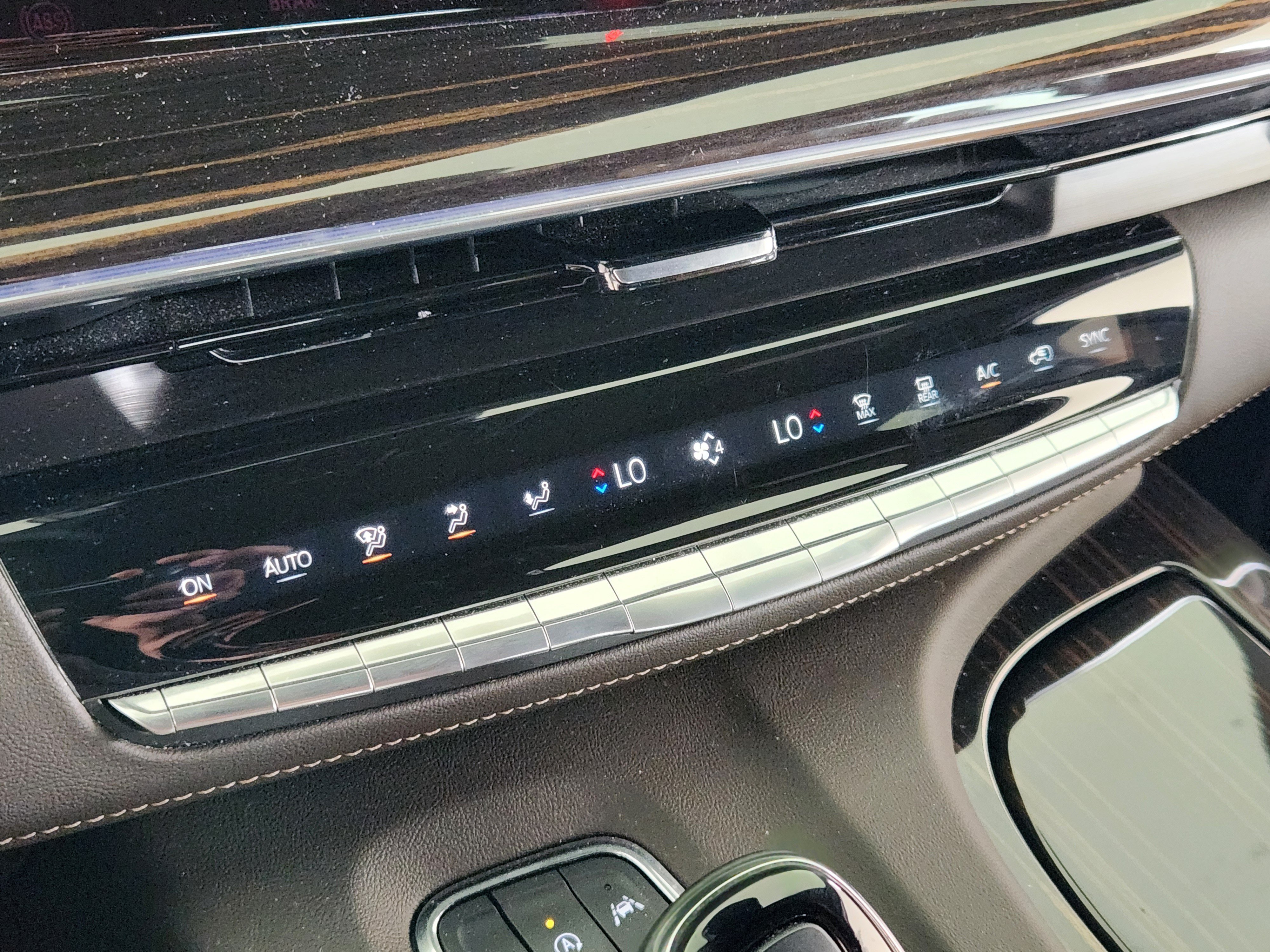 Used 2024 Cadillac Escalade Sport w/ Touring Package AWD/4WD image 21