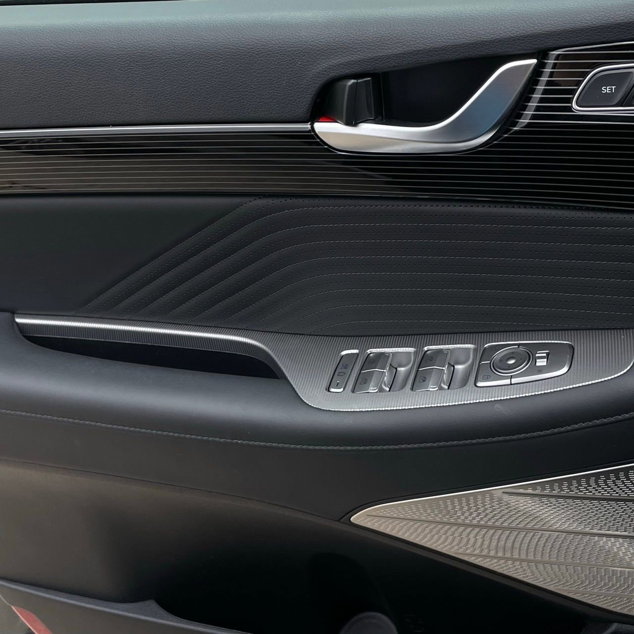 Used 2024 Hyundai Palisade Calligraphy image 20