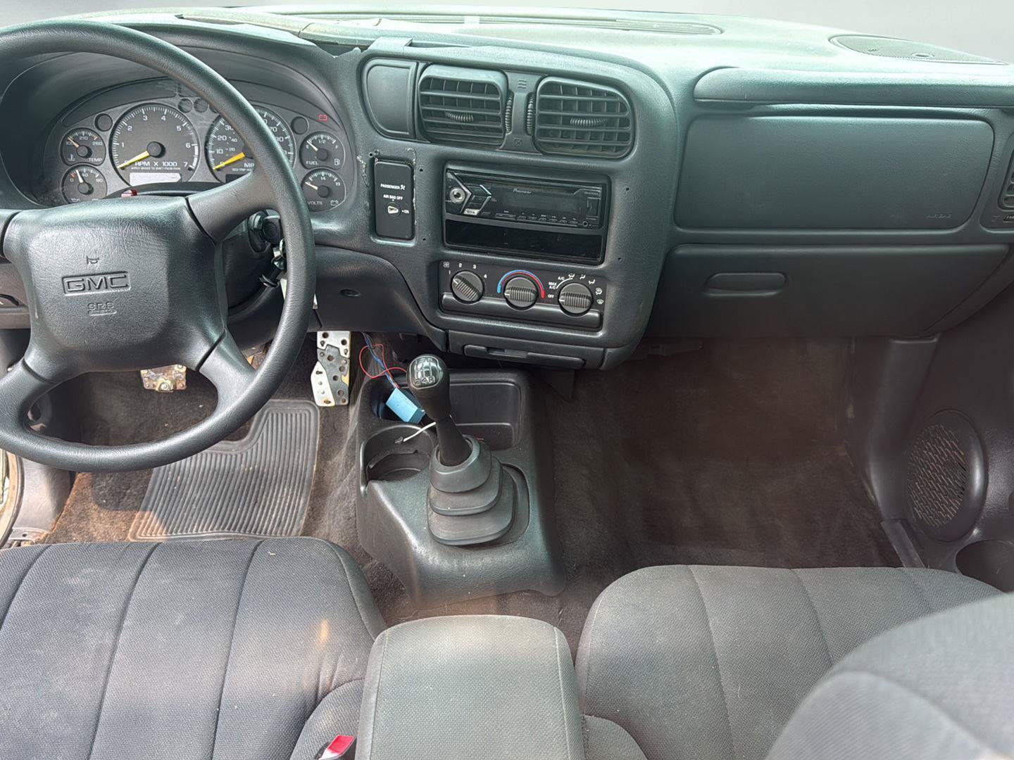 Used 2003 GMC Sonoma SL RWD image 23