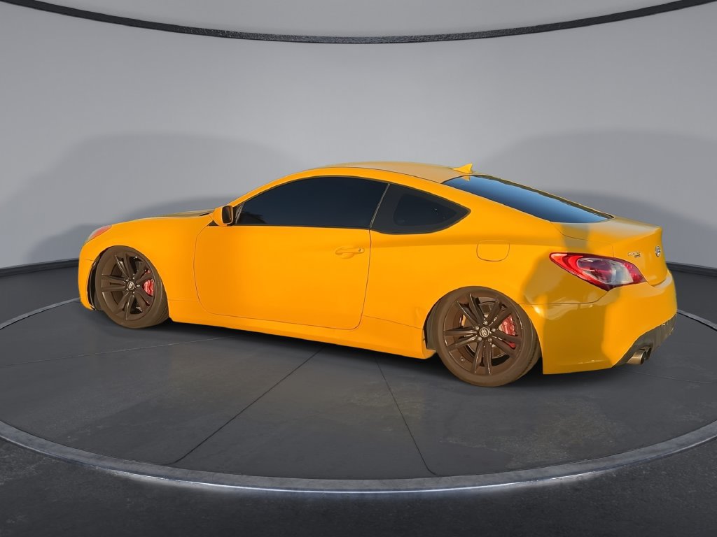 Used 2011 Hyundai Genesis 3.8 RWD image 6