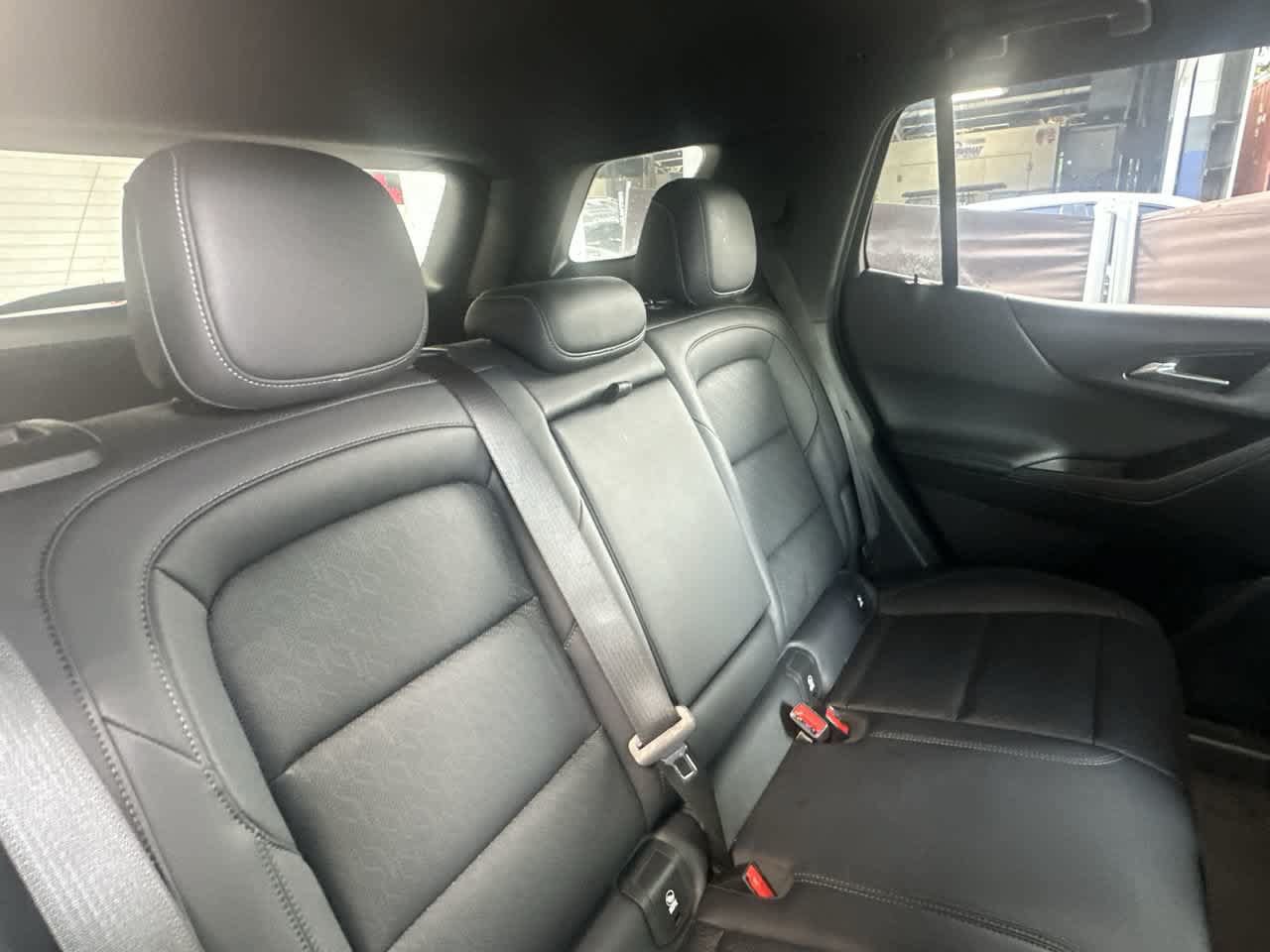 Used 2025 Chevrolet Equinox LT w/ Convenience Package II FWD image 26