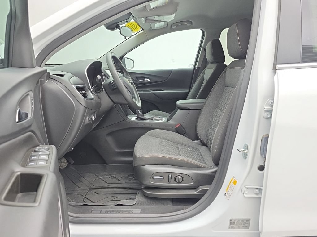Used 2023 Chevrolet Equinox LT w/ LPO, Floor Liner Package AWD/4WD image 14