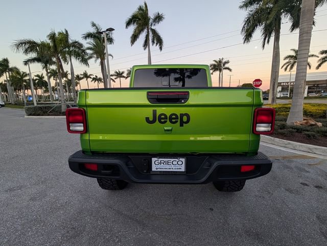 Used 2025 Jeep Gladiator Sport image 11