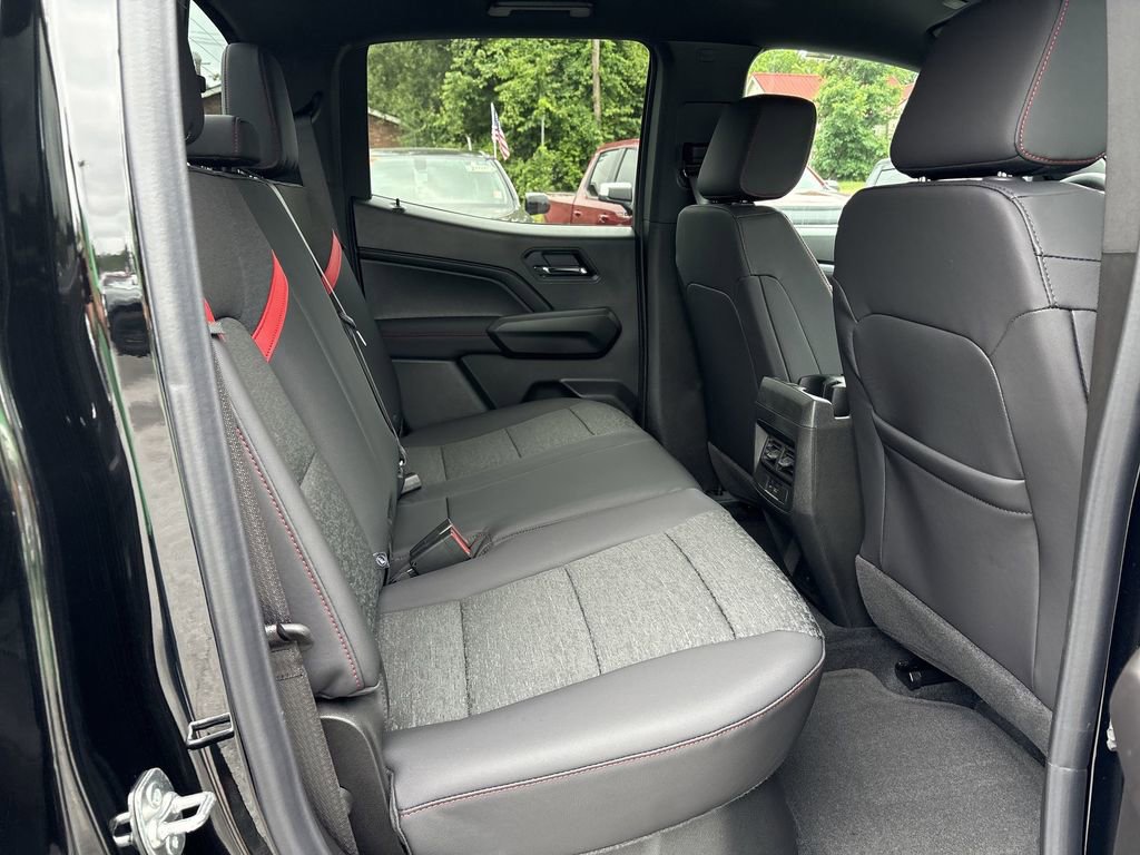New 2025 Chevrolet Colorado Z71 image 28