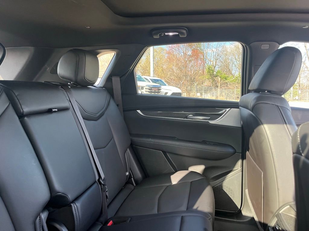 Used 2024 Cadillac XT5 Sportv w/ LPO, Floor Liner Package AWD/4WD image 41