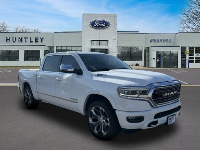 Used 2023 RAM 1500 Limited w/ Body Color Bumper Group AWD/4WD image 3