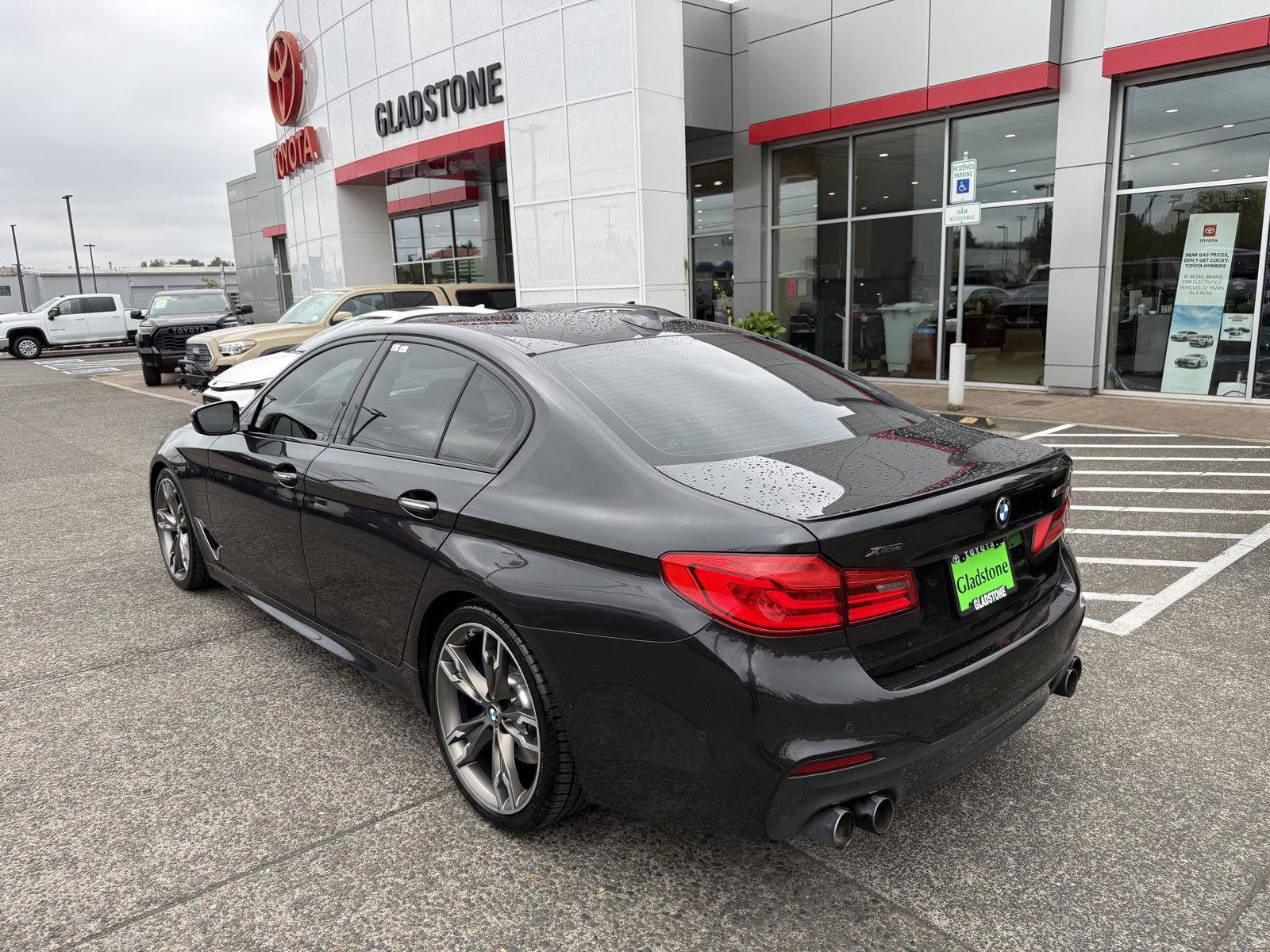 Used 2018 BMW M550i xDrive AWD/4WD image 3