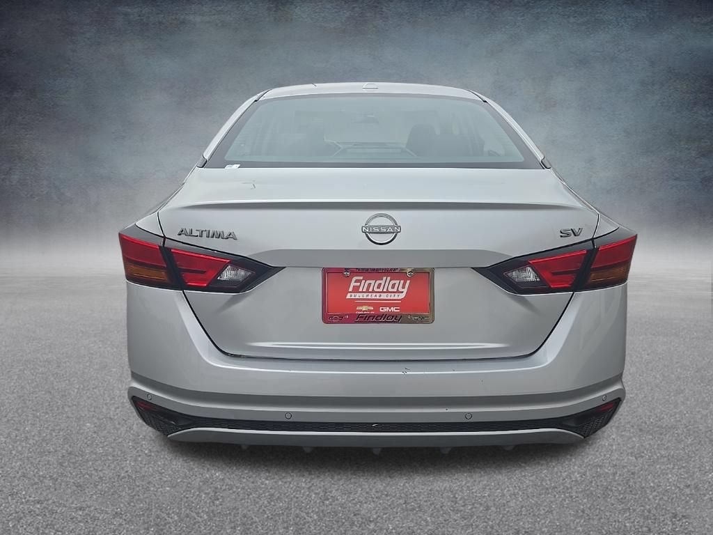 Used 2024 Nissan Altima 2.5 SV FWD image 5