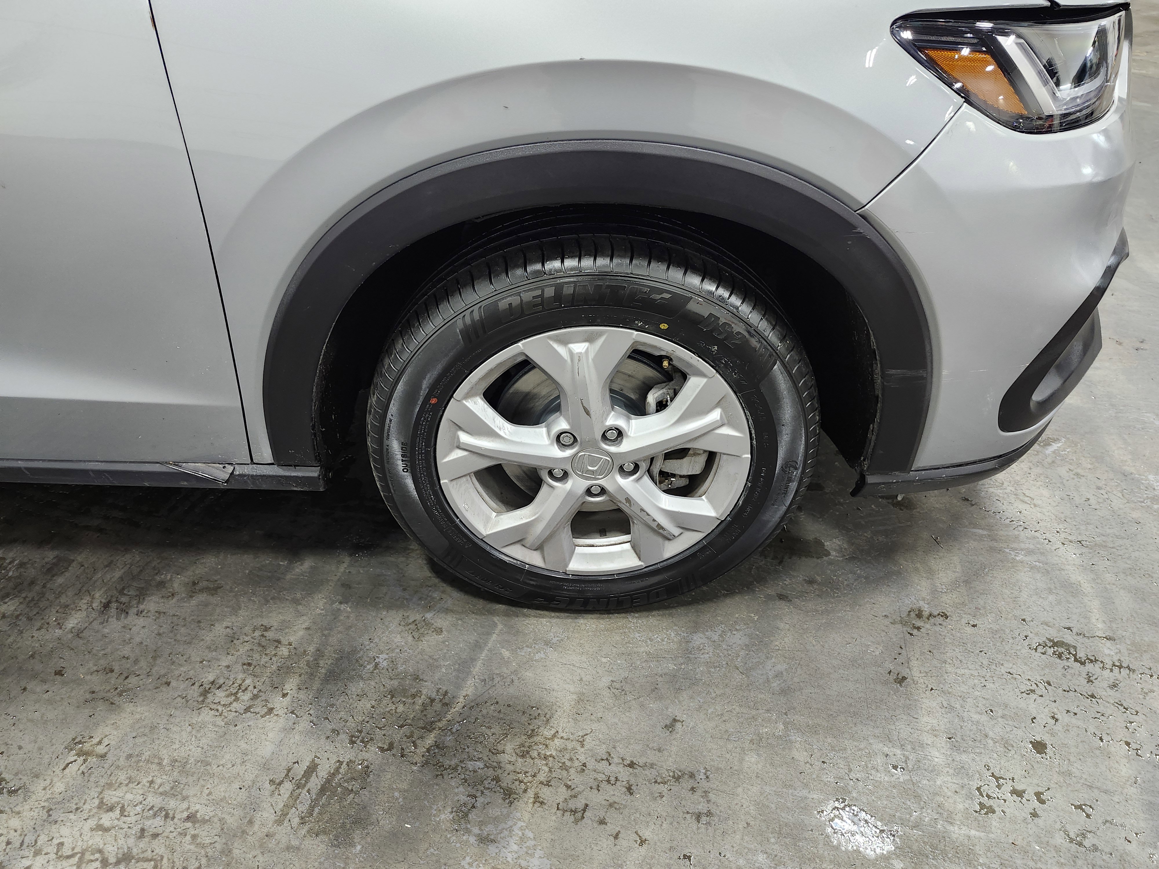 Used 2023 Honda HR-V LX image 9