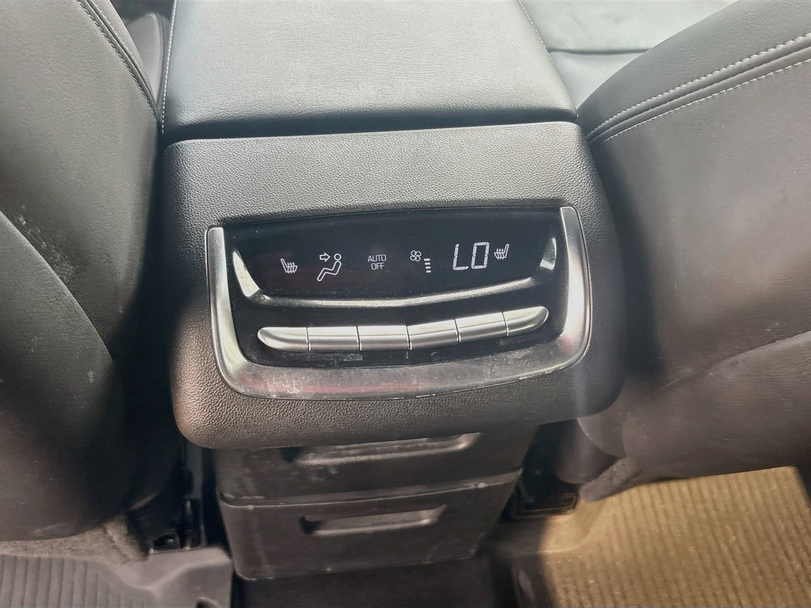 Used 2025 Cadillac XT6 Premium Luxury w/ LPO, Floor Liner Package AWD/4WD image 26