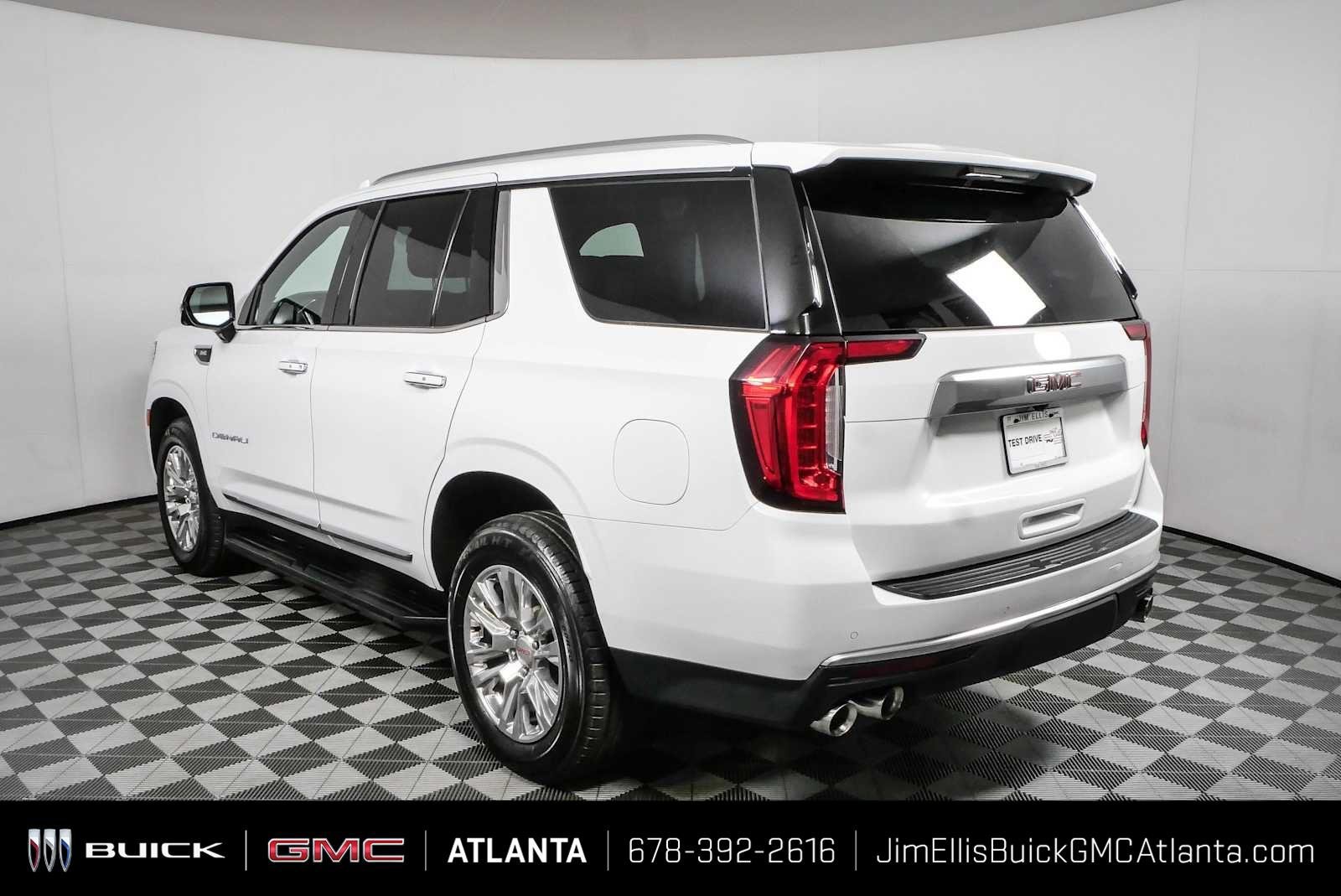 Certified 2023 GMC Yukon Denali AWD/4WD image 18