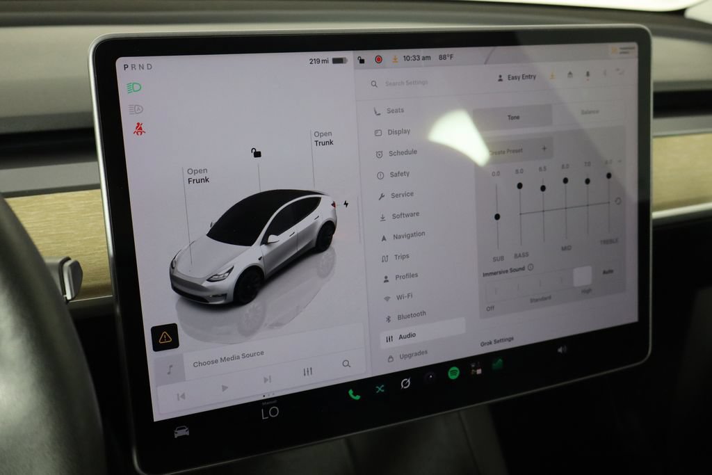 Used 2023 Tesla Model Y Long Range AWD/4WD image 35